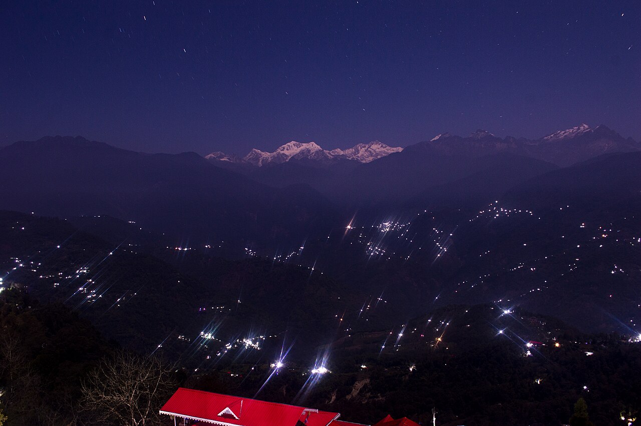 Himalayan night sky — perfect for stargazing from Munsyari